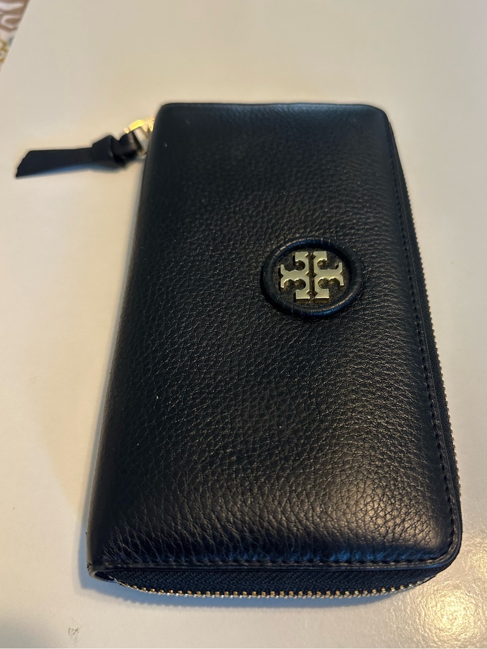 Tory Burch Black Leather Zip-Around Wallet with Gold Color Logo - Picture 3 of 9